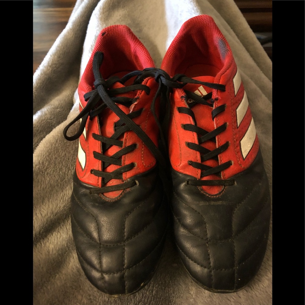 Boys Adidas soccer cleats